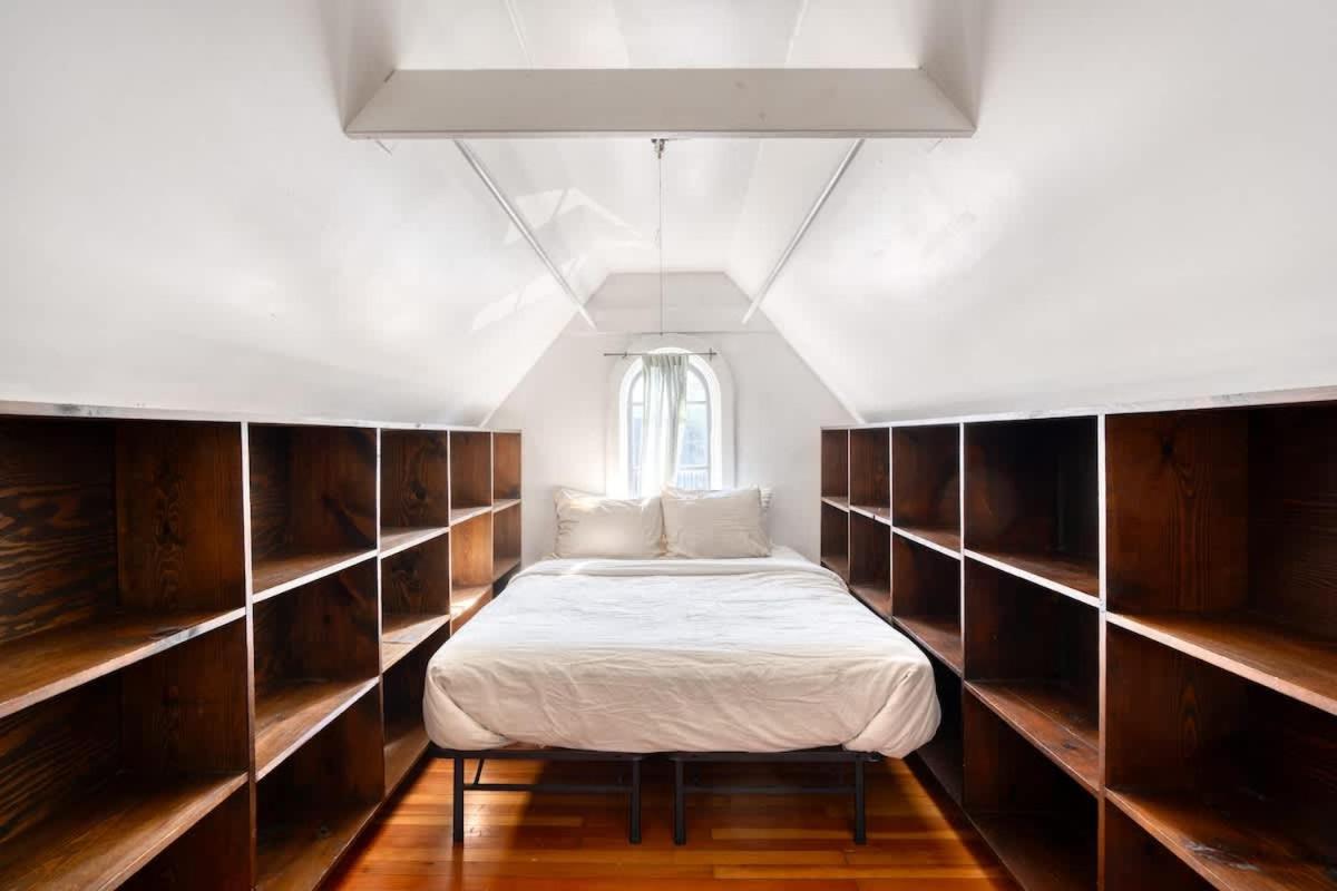 Collection - Charming In Hollywood District *