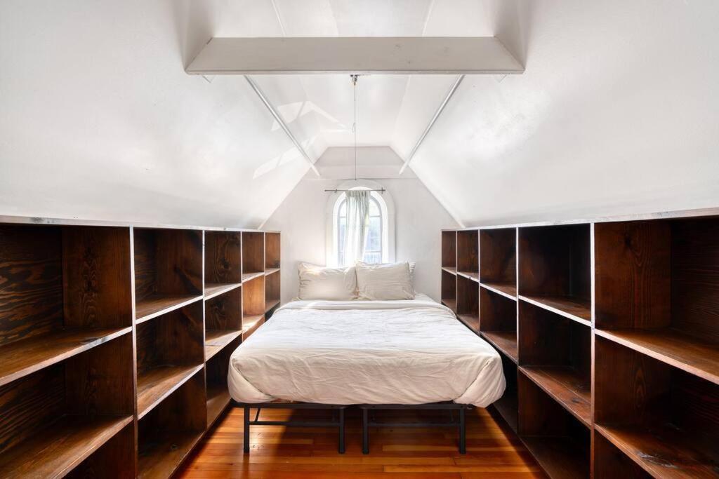 Collection - Charming In Hollywood District Portland